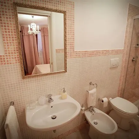 Bed & Breakfast Casale Le Rose 3*