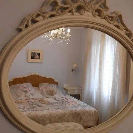 Bed & Breakfast Casale Le Rose 3*