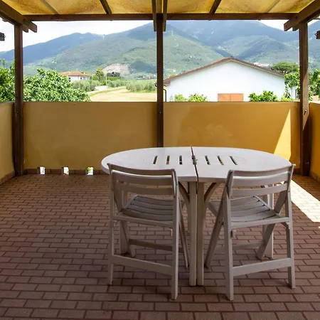 Casale Le Rose Bed & Breakfast 3*