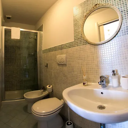 Bed & Breakfast Casale Le Rose 3*