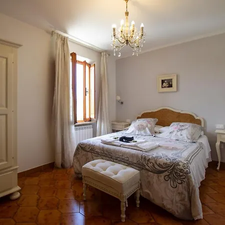 Casale Le Rose 3*